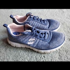 7.5 Women's Sketchers